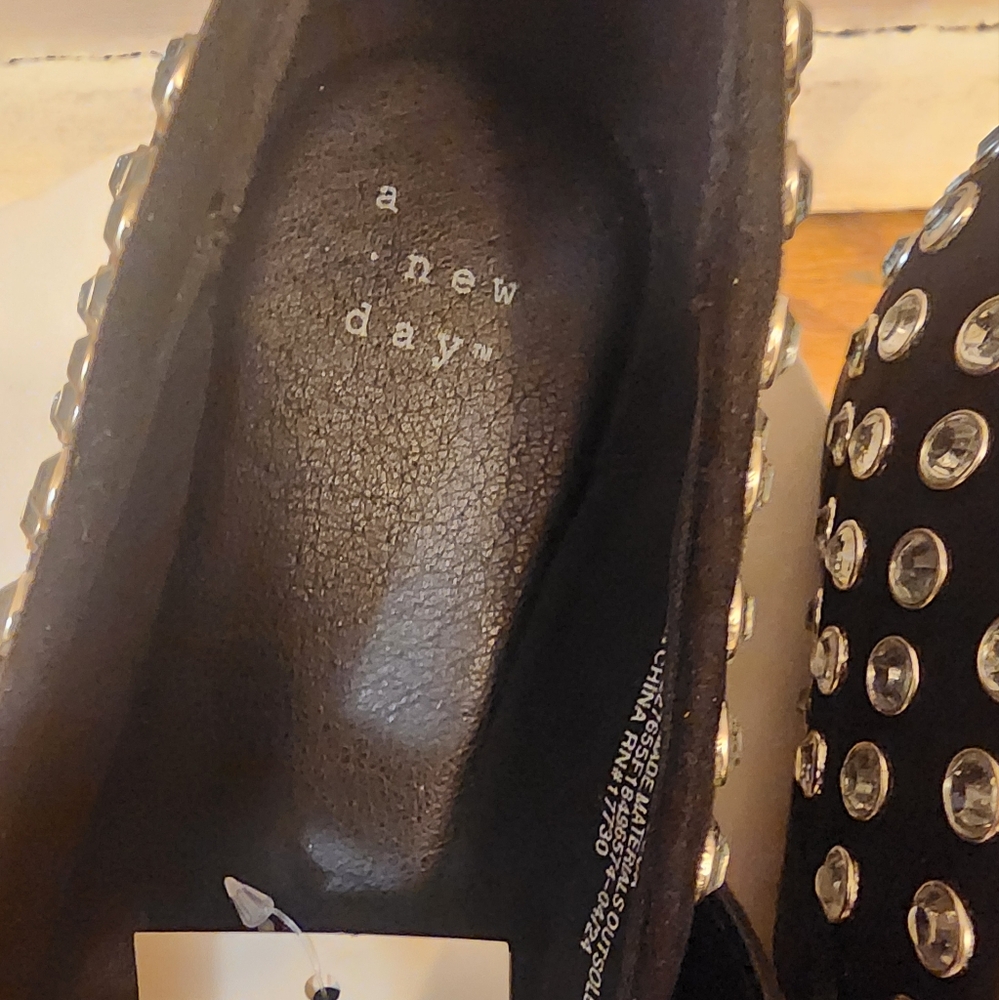 NWT Black Studded Mary Janes - Picture 3 of 5